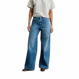 American Eagle•Low Rise Ultra Wide Leg Jeans